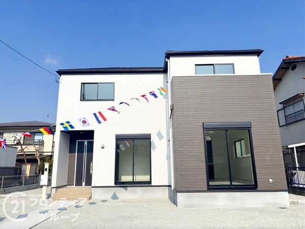 神戸市西区桜が丘中町２丁目　新築一戸建て