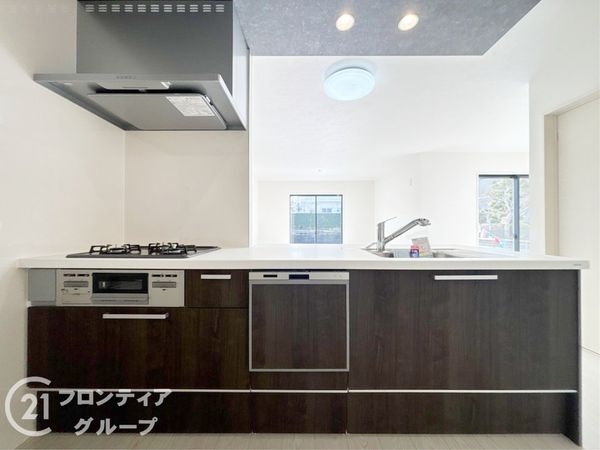 神戸市西区桜が丘中町２丁目　新築一戸建て