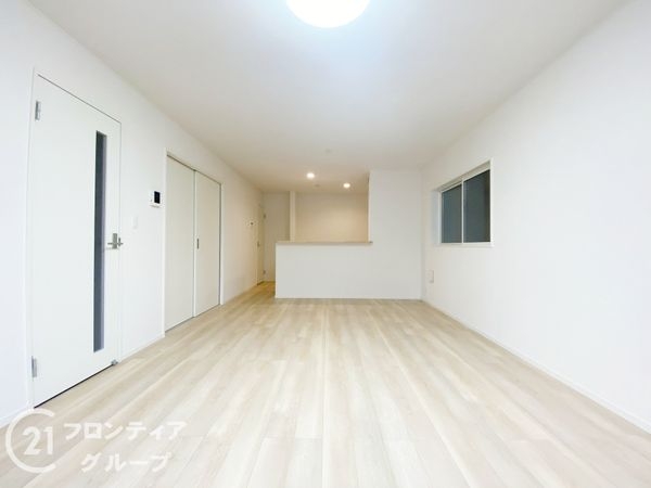 神戸市垂水区上高丸３丁目　新築一戸建て　第１　２号棟