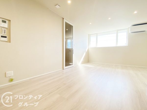 神戸市垂水区小束山２丁目　新築一戸建て　２号棟