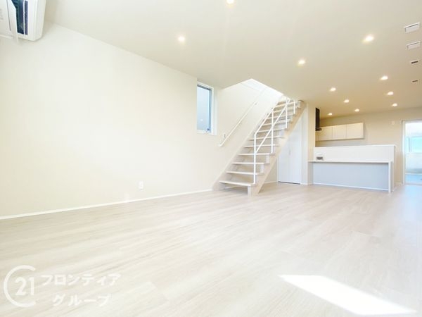 神戸市垂水区小束山２丁目　新築一戸建て　２号棟