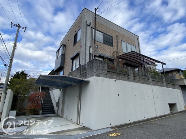 神戸市須磨区多井畑南町の中古一戸建て