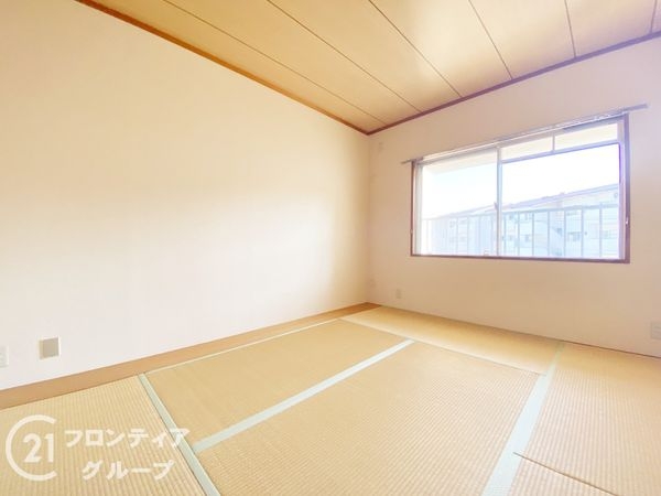 研究学園５団地５２６号棟　中古マンション