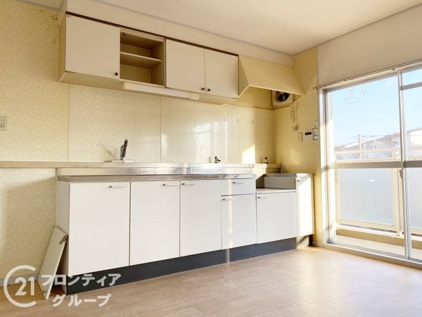 研究学園５団地５２６号棟　中古マンション