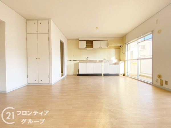 研究学園５団地５２６号棟　中古マンション