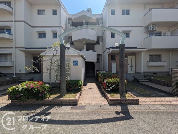 コンフォール学園緑が丘第１団地九号棟　中古マンション