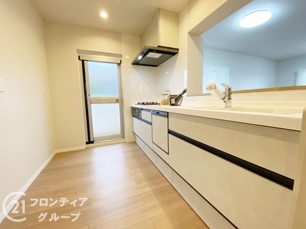 コンフォール学園緑が丘第１団地九号棟　中古マンション