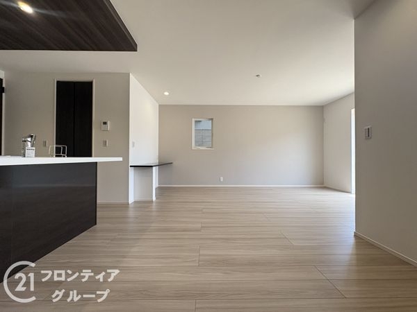 神戸市垂水区本多聞６丁目　新築一戸建て　2号棟