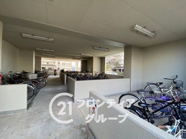 アバンドーネ西神春日台６号棟　中古マンション