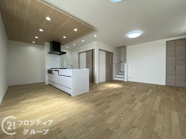 明石市東朝霧丘　新築一戸建て　４号棟