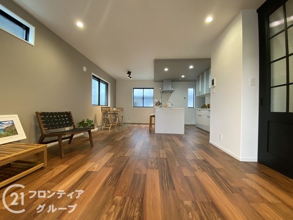 神戸市須磨区戎町２丁目　新築一戸建て　２号棟