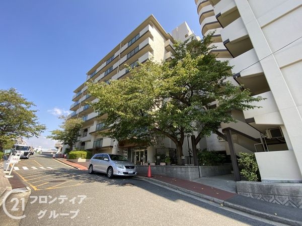 メゾンドール明石山ノ手台Ｃ棟中古マンション