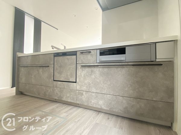 明石市松が丘５丁目　新築一戸建て　全２区画　２号棟