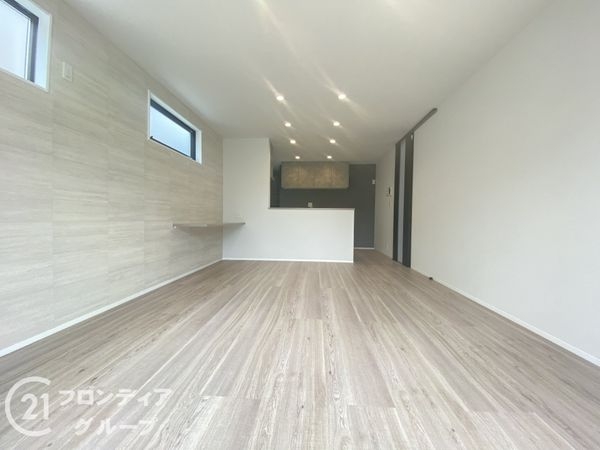 明石市松が丘５丁目　新築一戸建て　全２区画　２号棟