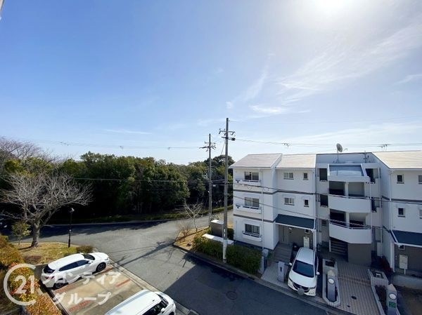 コンフォール学園緑が丘第２団地２８号棟　中古マンション