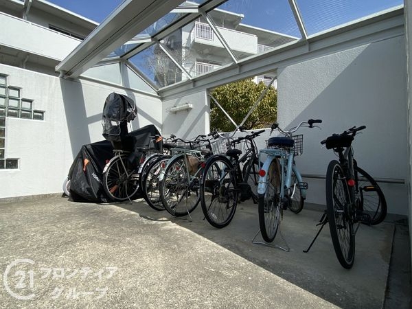 コンフォール学園緑が丘第２団地２８号棟　中古マンション