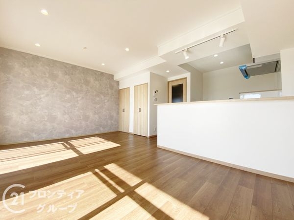研究学園6団地530号棟　中古マンション