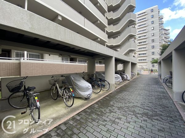 アバンドーネ西神春日台７号棟　中古マンション