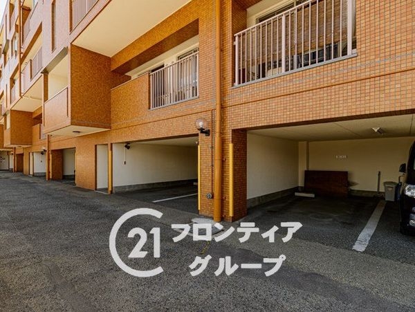 ロイヤルコーポ朝霧　中古マンション