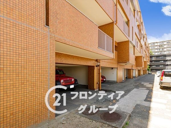 ロイヤルコーポ朝霧　中古マンション