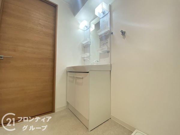 ロイヤルコーポ朝霧　中古マンション