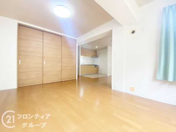 ロイヤルコーポ朝霧　中古マンション