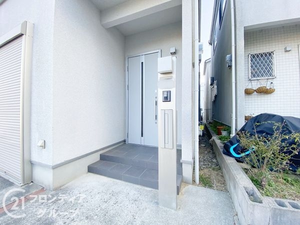 神戸市垂水区名谷町字賀市　中古一戸建て