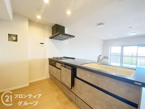 舞子五色塚ハイツ　中古マンション