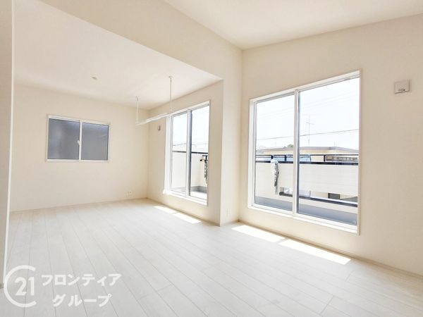 明石市魚住町中尾　新築一戸建て　２期　１号棟