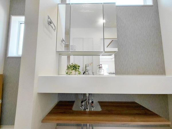 明石市魚住町中尾　新築一戸建て　２期　１号棟