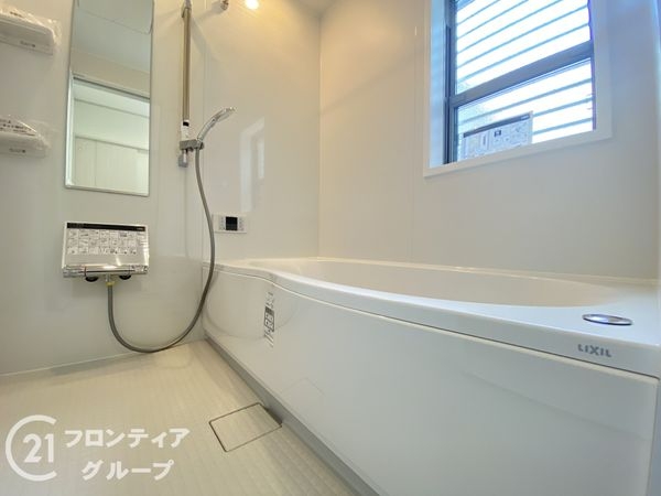 神戸市西区持子２丁目　新築一戸建て
