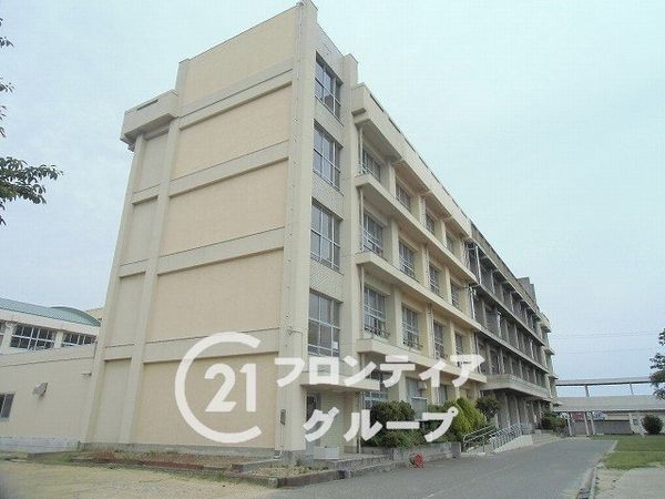 明石市北朝霧丘２丁目の中古一戸建て(明石市立大蔵中学校)
