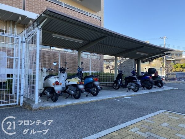 ルネ・ヒルトップフラッツ　中古マンション