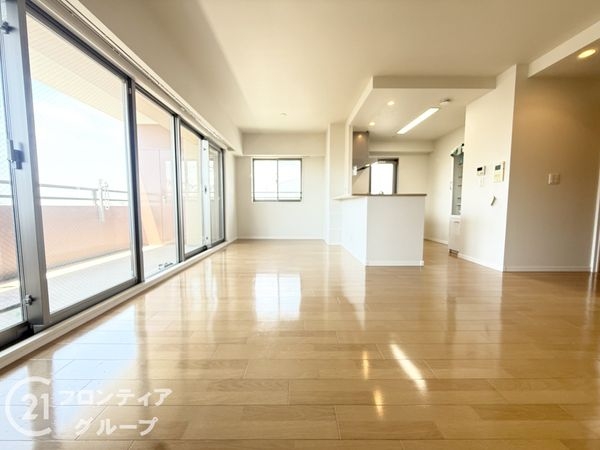 ルネ・ヒルトップフラッツ　中古マンション
