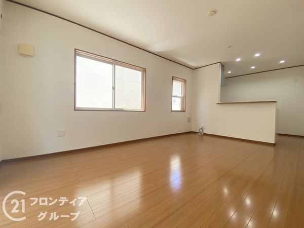 神戸市西区玉津町今津　中古一戸建て