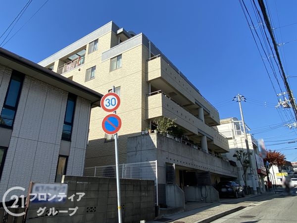 ワコーレ霞ヶ丘景彩館　中古マンション