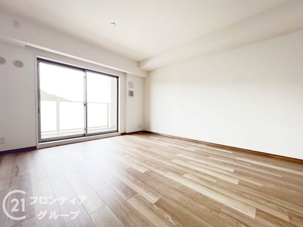 プレサンスロジェ須磨妙法寺桜の杜ＥＡＳＴＨＩＬＬＳ　中古マ…