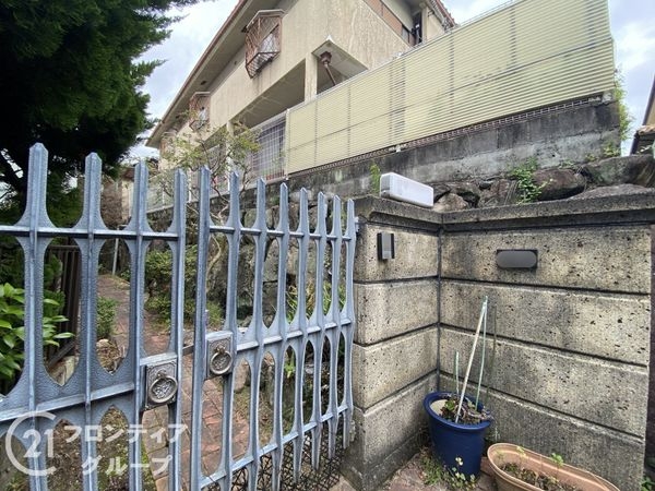 明石市朝霧山手町の中古一戸建て