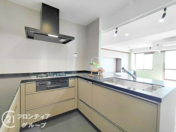須磨パークヒルズＣ棟　中古マンション