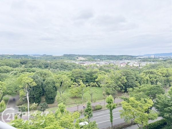 アバンドーネ西神春日台６号棟　中古マンション