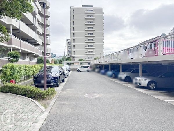 アバンドーネ西神春日台６号棟　中古マンション