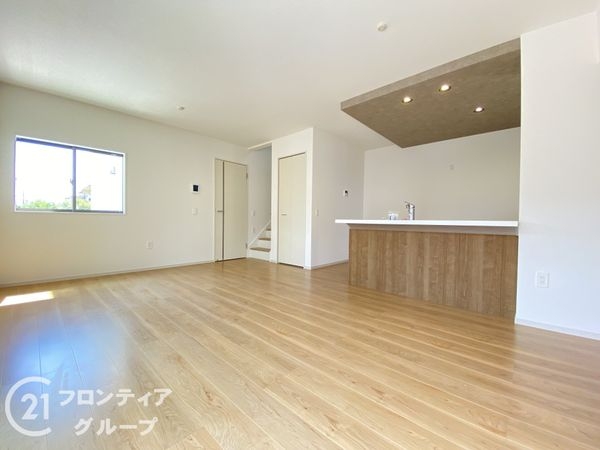 神戸市西区狩場台２丁目　新築一戸建て　３期　２号棟