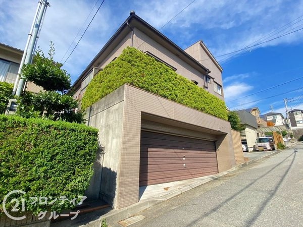 明石市朝霧東町２丁目の中古一戸建て