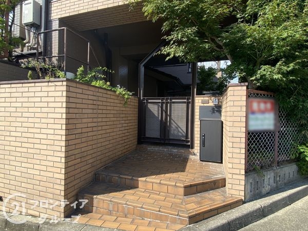 明石市朝霧東町２丁目の中古一戸建て
