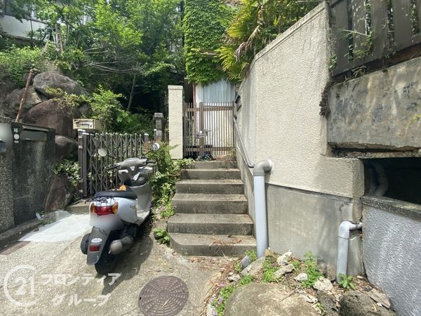 神戸市垂水区塩屋町４丁目の中古一戸建て