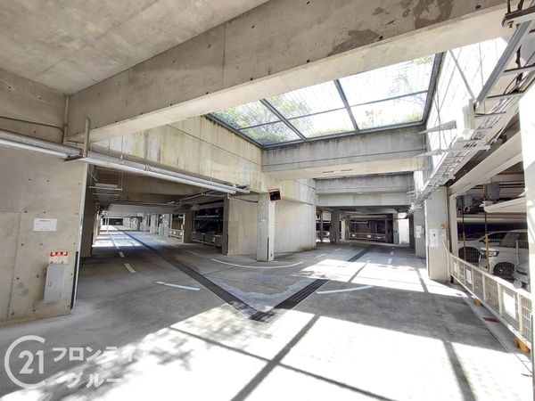 西神南ヒルズ４番館　中古マンション