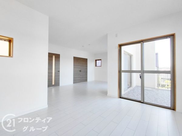 西神南ヒルズ４番館　中古マンション