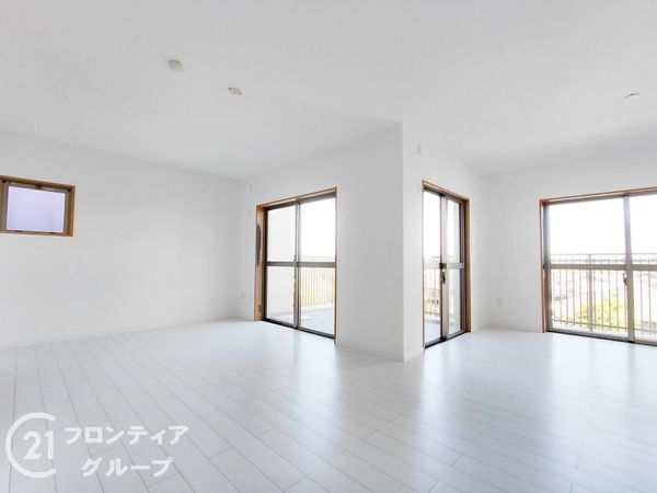 西神南ヒルズ４番館　中古マンション