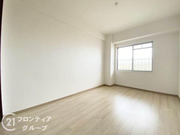 ロイヤルコーポ朝霧　中古マンション