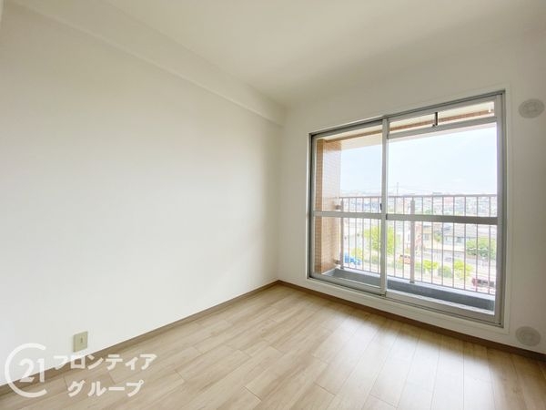 ロイヤルコーポ朝霧　中古マンション